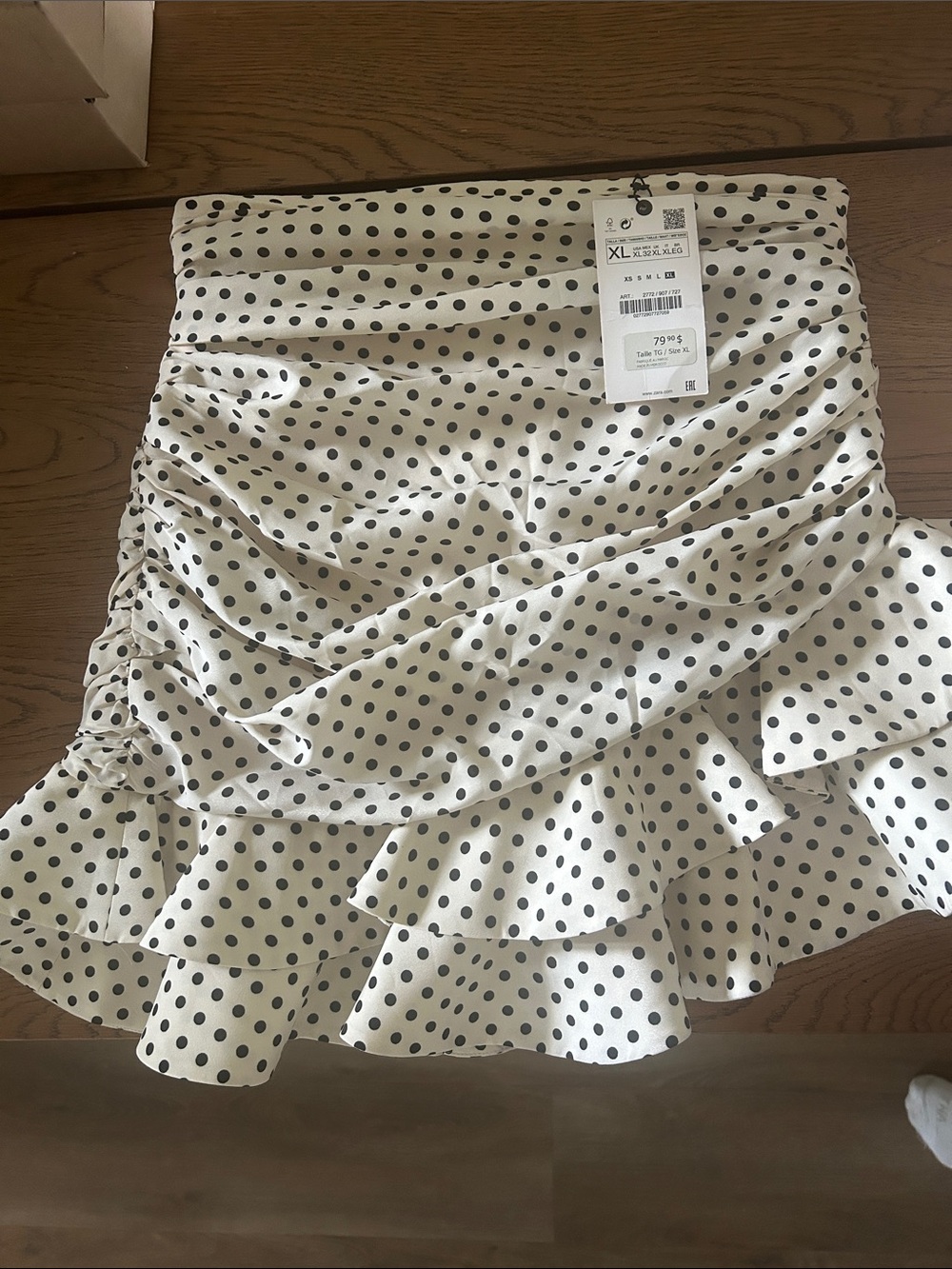 Zara White Mini Skirt with Black Polka Dots and Ruffle Hem